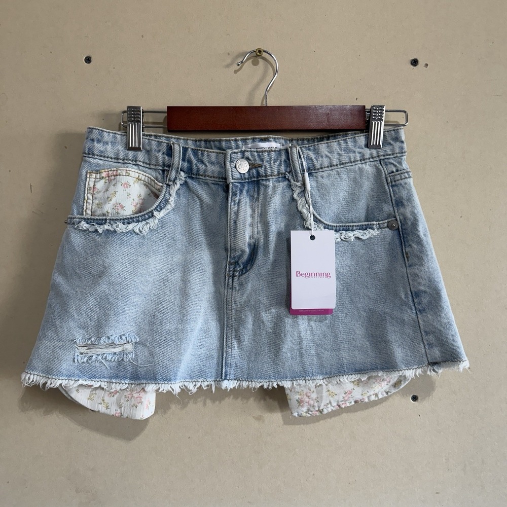Beginning Boutique Found Love Floral Light Wash Distressed Denim Mini Skirt NWT